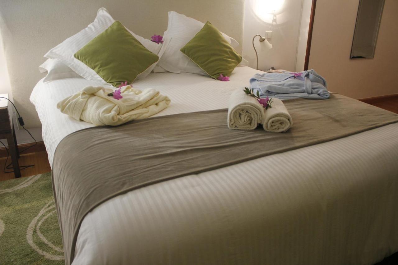 Domaine De L'Ermitage Hotel Mantasoa ภายนอก รูปภาพ