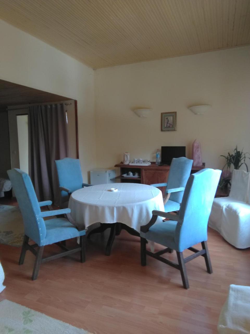 Domaine De L'Ermitage Hotel Mantasoa ภายนอก รูปภาพ
